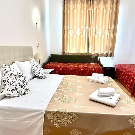 Green Guesthouse *