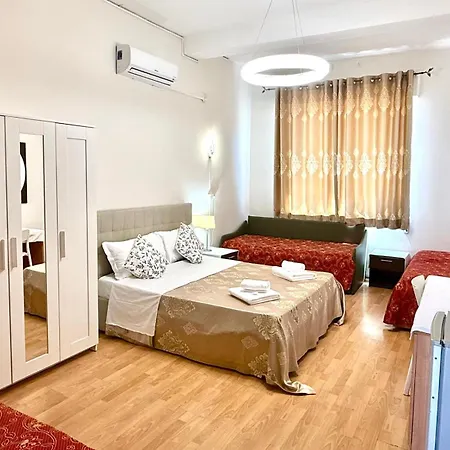 Green Guesthouse *